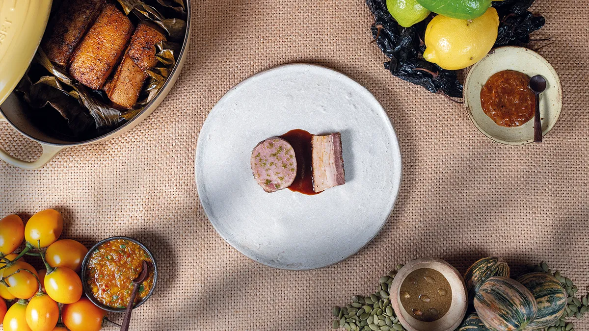 Zea，取自拉丁語「玉米」，象徵大地與生命的恩賜