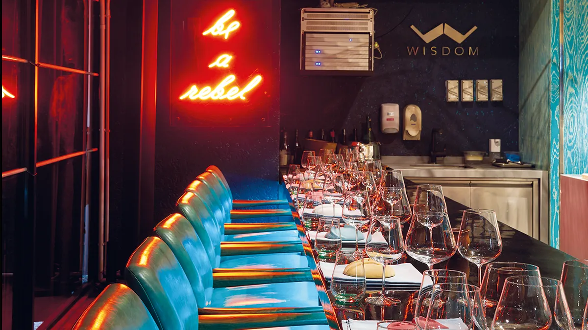 如同一場無國界探險，無人能預測下一口將瞬移至哪片大陸