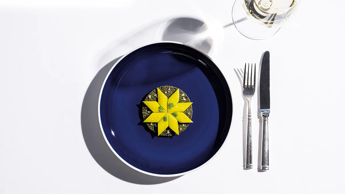 冰凍櫻花與玫瑰甜點