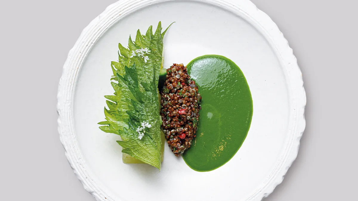 招牌菜如蕨菜義大利麵與以植物製成的創意糰子