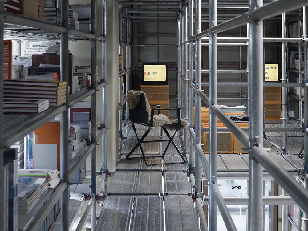 由廢棄高架橋與閒置倉庫改建