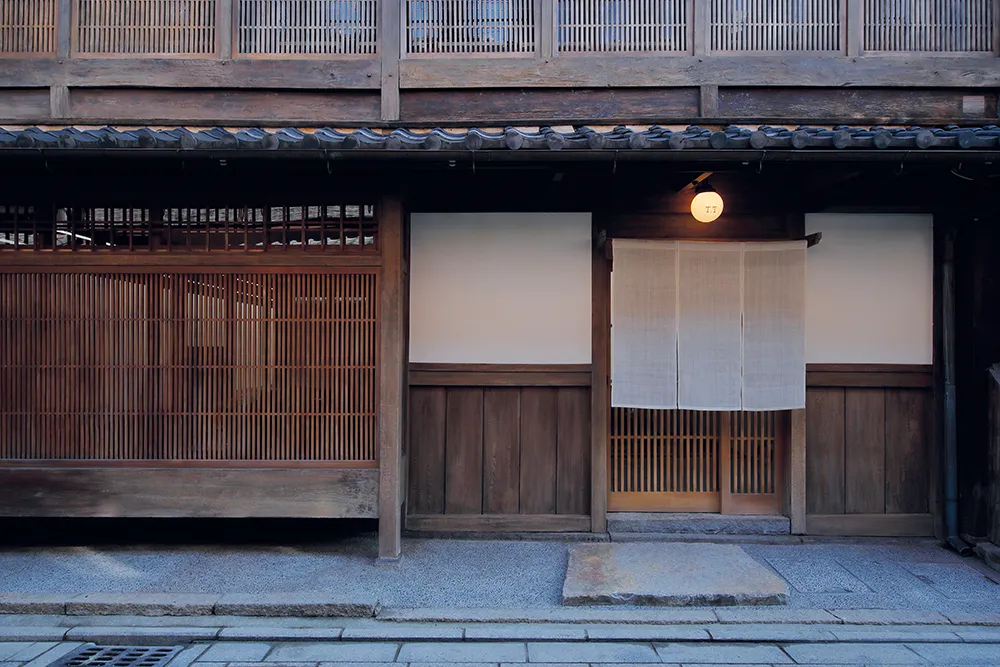 隱身於京都祇園的立礼茶室「然美」