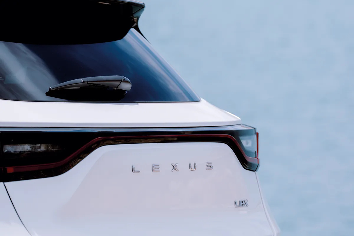 LEXUS LBX 後車廂