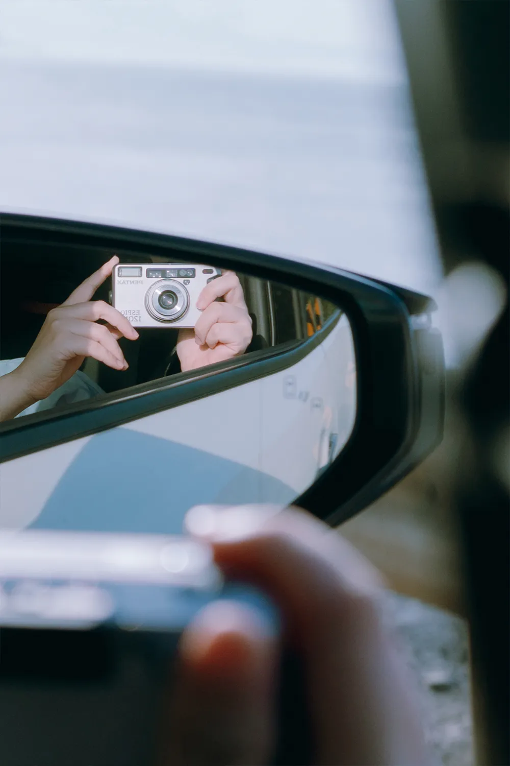 攝影師Cherry 拍攝後照鏡中的自己